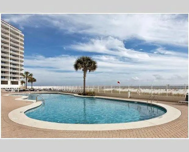 Lighthouse Apartment *